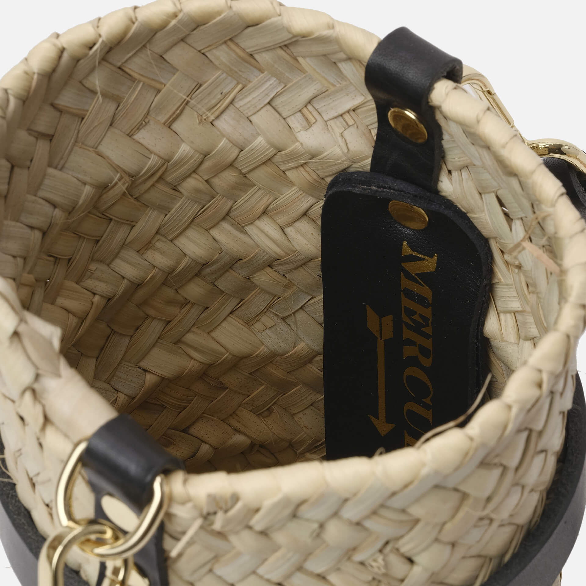 Botellero Negro